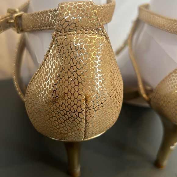 Antonio Melani crystal-embellished shoes Elegant Gold Strappy Women's Heels 8.5 - Picture 6 of 15